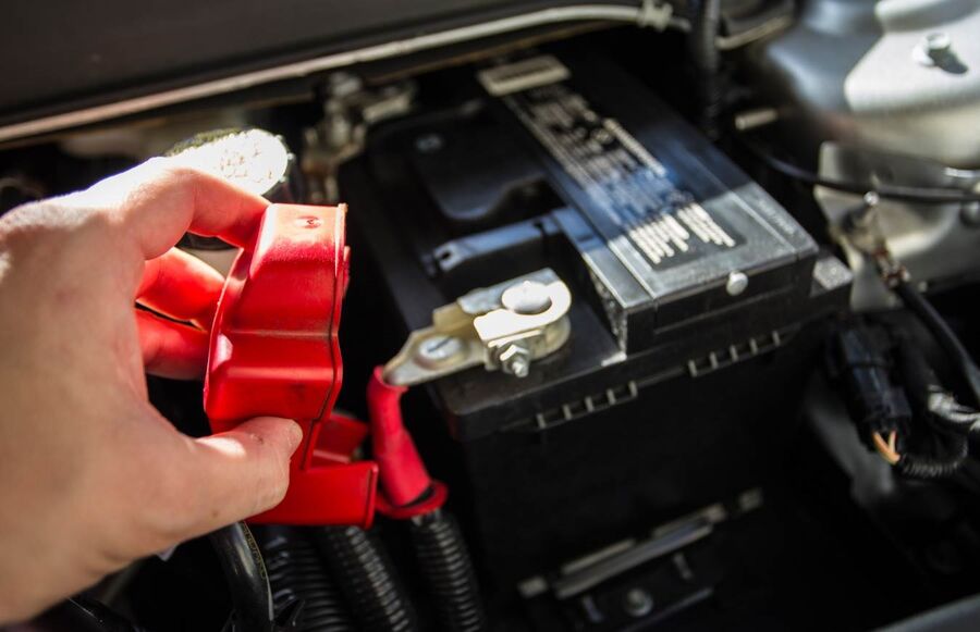اهمیت باتری در تضمین ایمنی کامیون